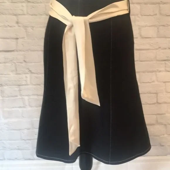 Arden B, Black Knee-Length Skirt w/White Stitching and Silk Ribbon Belt - Size 0 - Picture 3 of 11